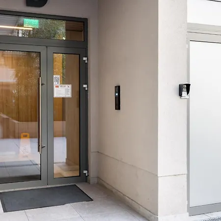 Zen Studios 1 & 2 - Central Studios With Parking-2